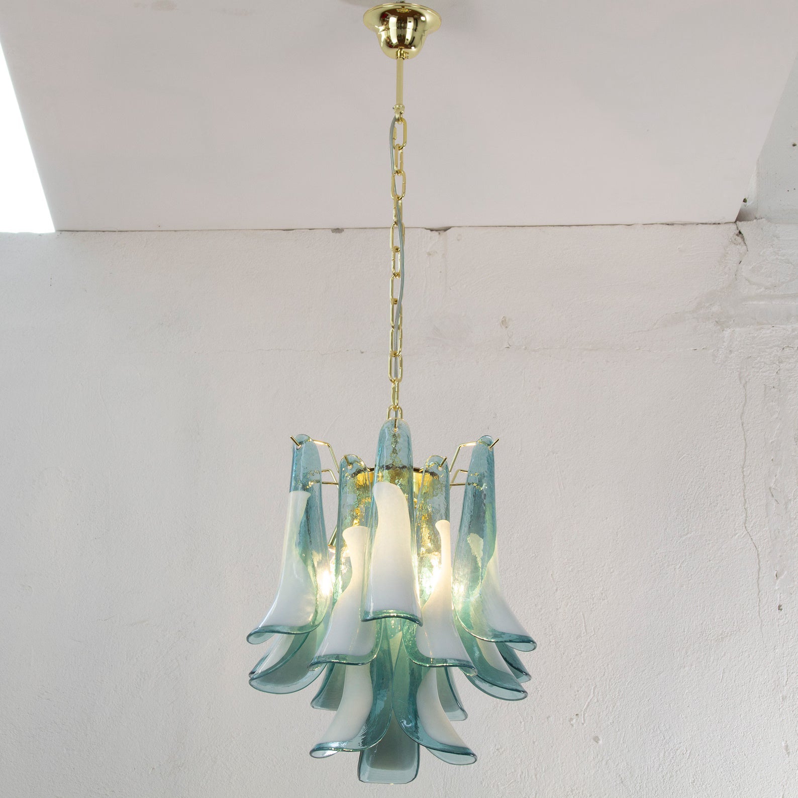 Murano Petali Chandelier Ø45 – Teal Blue