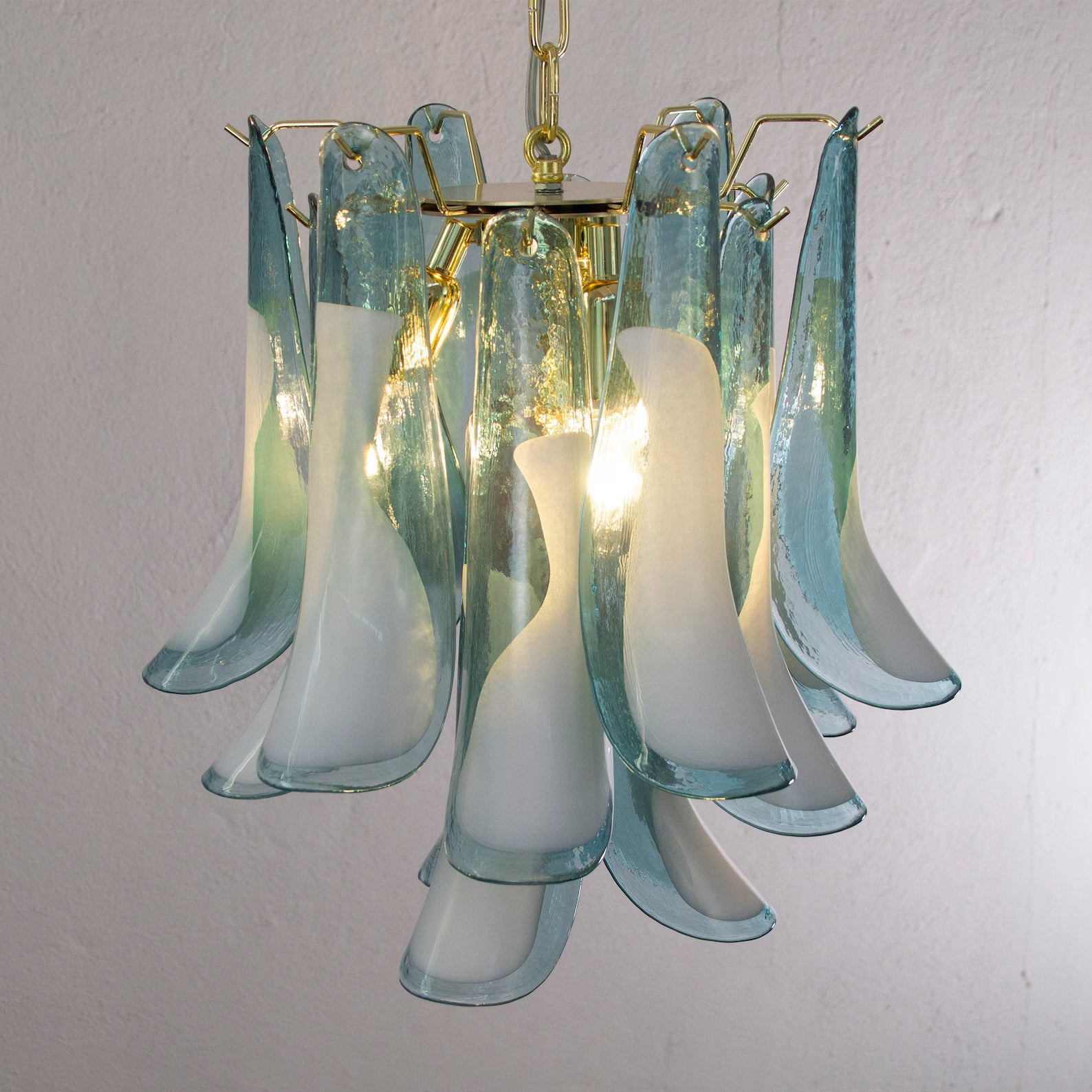 Murano Petali Chandelier Ø45 – Teal Blue