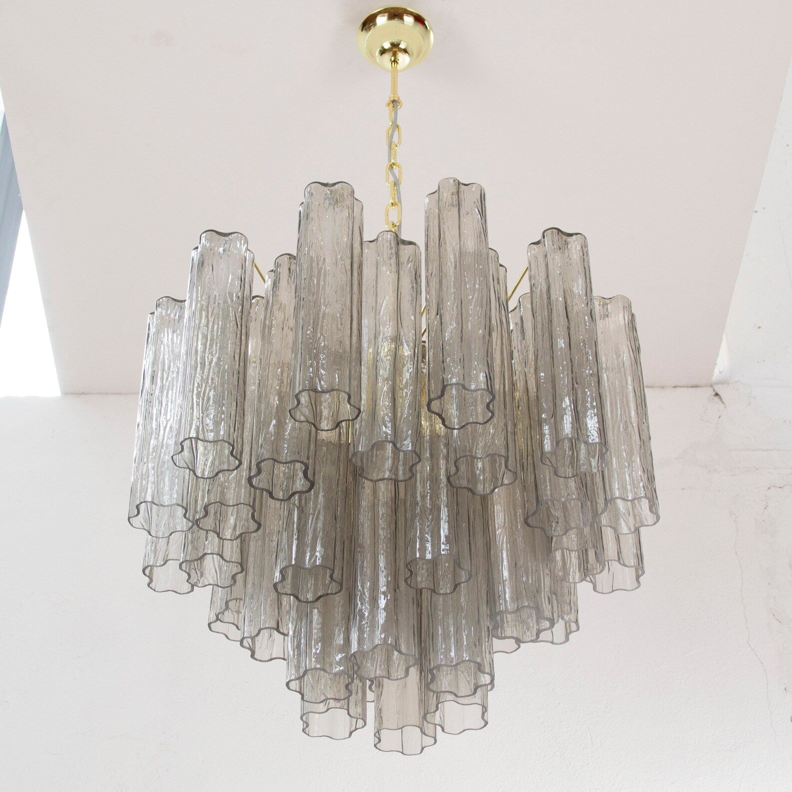 Murano Grigio Tronchi Chandelier Ø58 – 36 Tubes