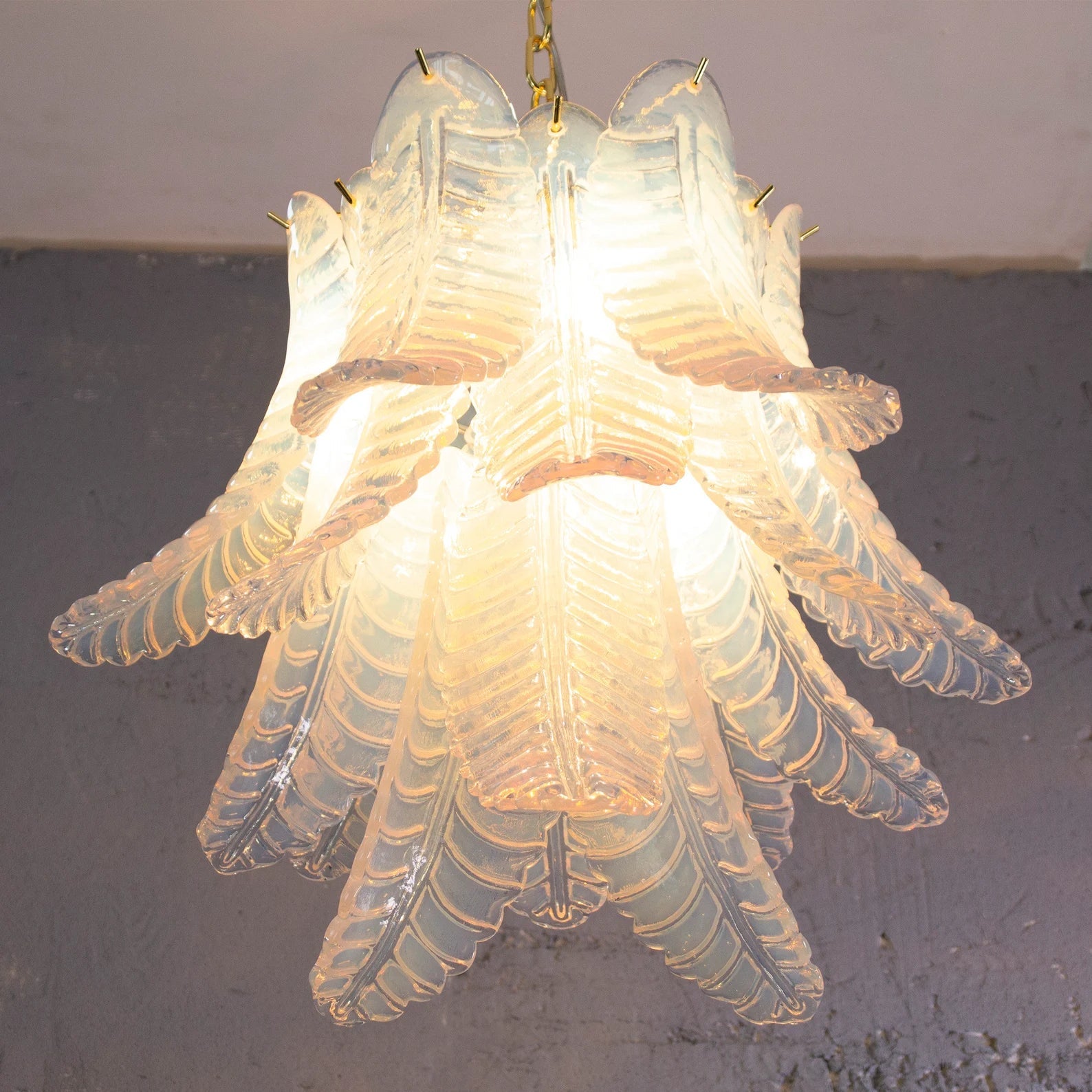Murano Foglie Chandelier Ø50 Opal