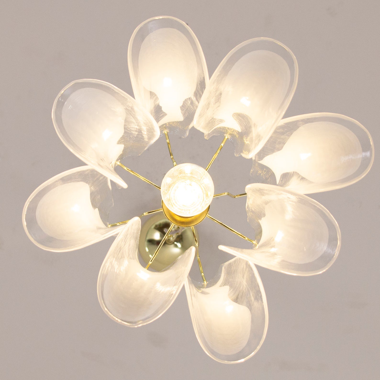 Murano Petali Chandelier Ø33 – Crystal & White Glass