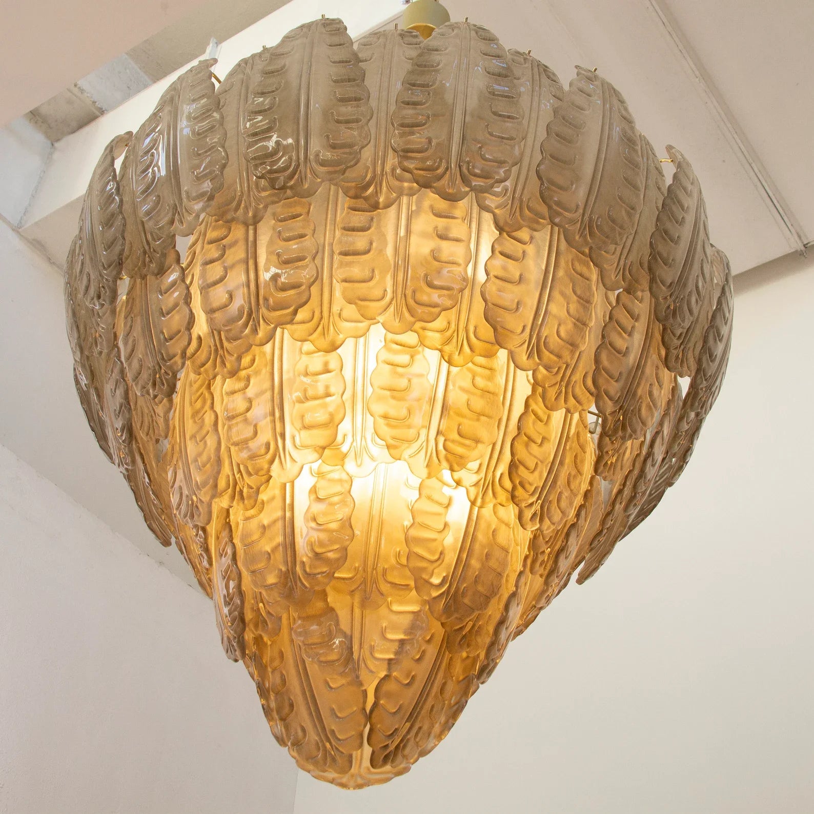 Murano Leaves Chandelier Ø105 – Smoke Glass