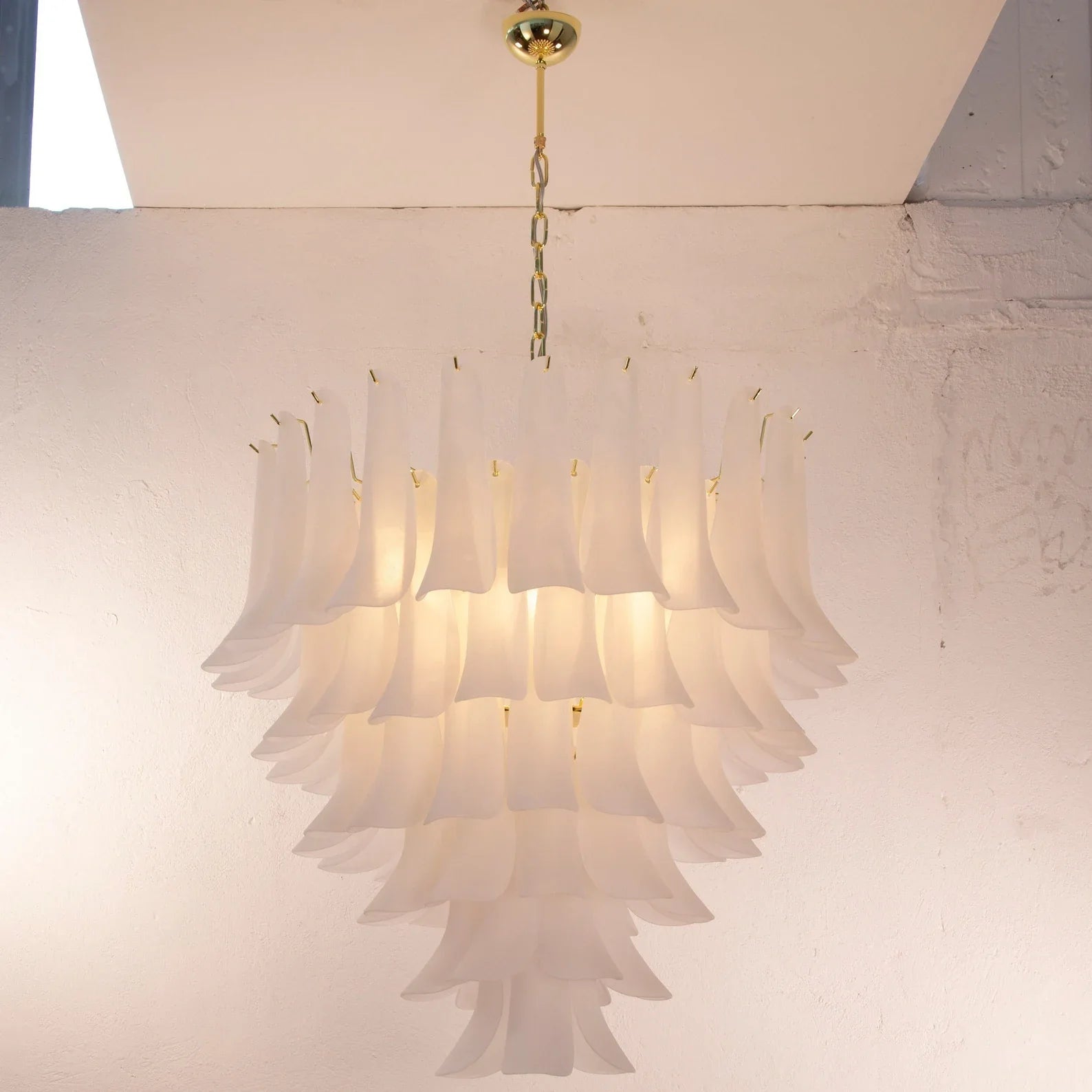 Murano Petali Chandelier Ø80 – Frosted White