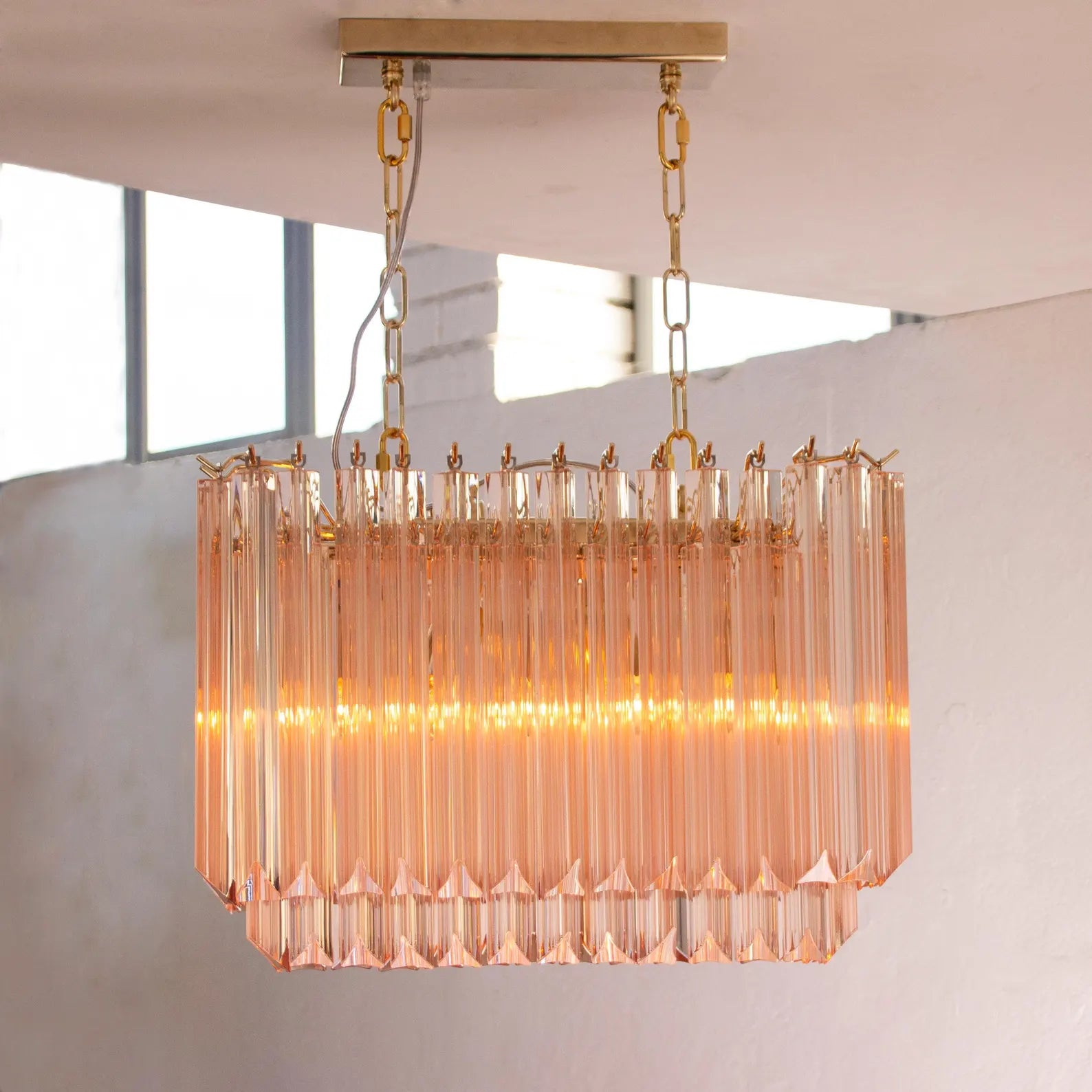 Murano Pink Triedri Chandelier 72 Prisms