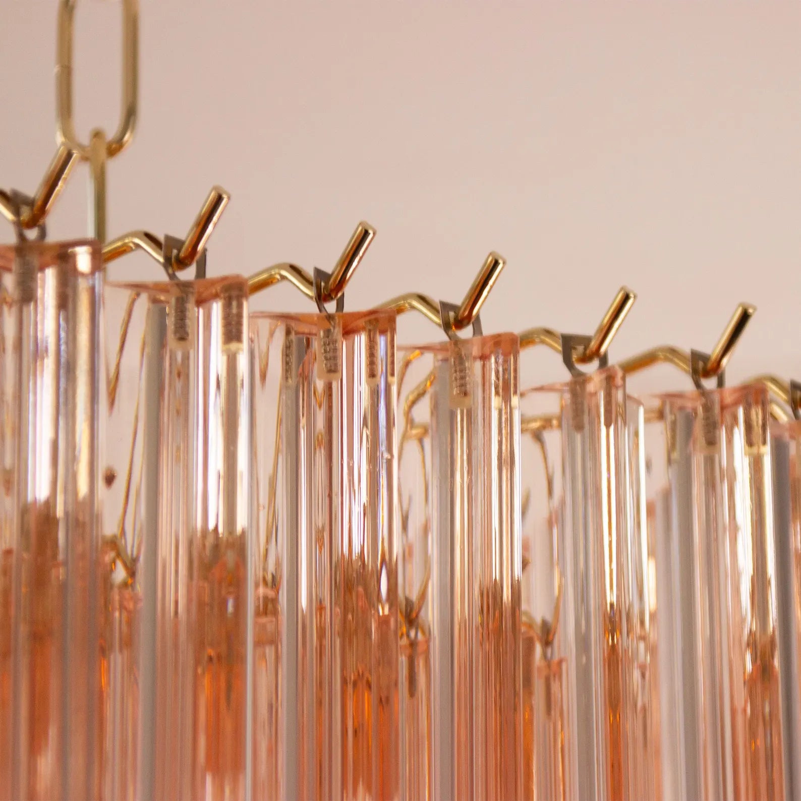 Murano Pink Triedri Chandelier 72 Prisms
