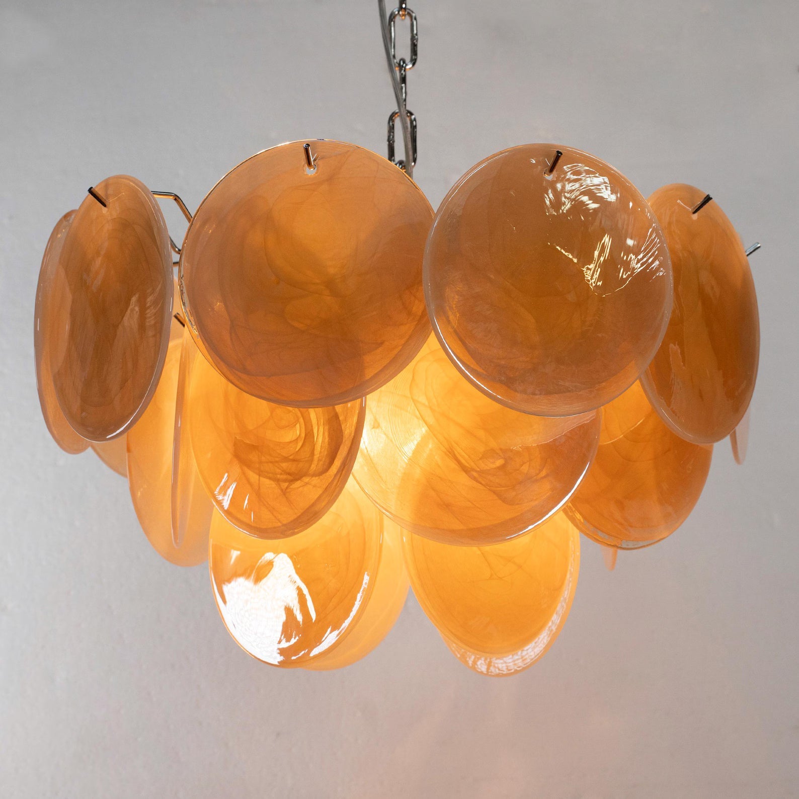Murano Discs Chandelier Ø45 – Alabaster Amber